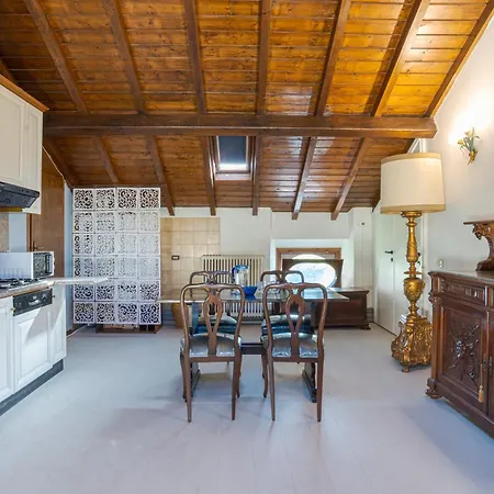 Casa Dell' Artista * סלה קומצ'ינה